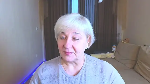 Milana Milky online show from 11-13-25, 05:22