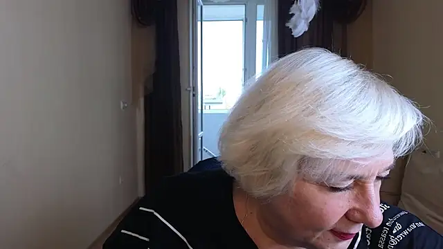 Milana Milky online show from 10-19-25, 06:05