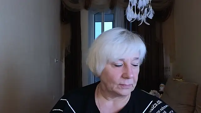 Milana Milky online show from 10-20-25, 05:09