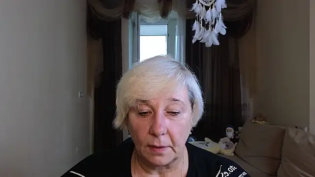 Milana Milky online show from 10-17-25, 05:00