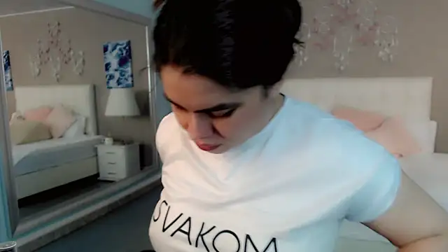 maddissonivanova online show from 04-16-26, 07:14