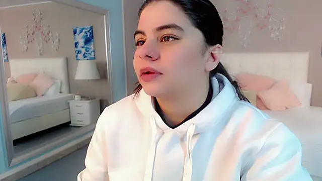 maddissonivanova online show from 04-17-26, 07:17