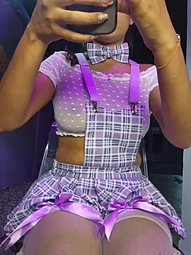 Lorena Mcfly online show from 02-14-26, 10:59