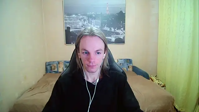 Snapshot of AdamDickens chatting on 09-25-25, 08:04 AdamDickens online show from 09-25-25, 08:04