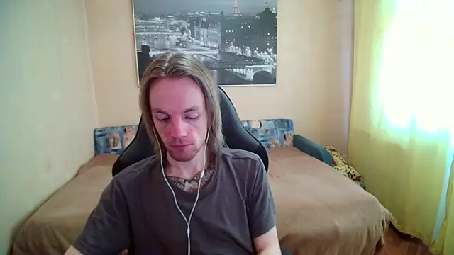 Snapshot of AdamDickens chatting on 09-13-25, 10:59 AdamDickens online show from 09-13-25, 10:59