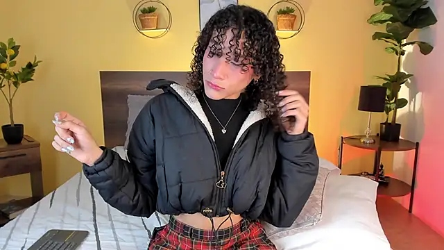 CamilleGrace online show from 11-21-25, 01:10