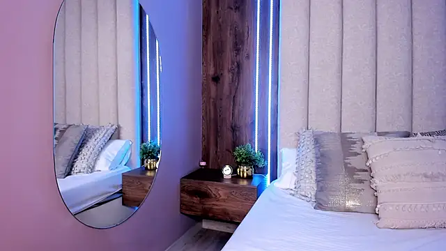 LucySalvatore  online show from 11-14-25, 04:43