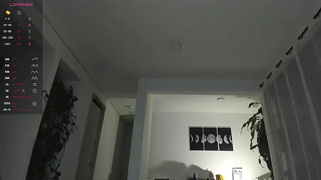 Snapshot of Hotay_andrew chatting on 09-11-25, 04:34 Hotay andrew online show from 09-11-25, 04:34
