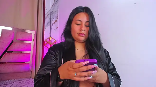 Snapshot of SamaelAndLilitt chatting on 02-13-26, 03:50 SamaelAndLilitt online show from 02-13-26, 03:50