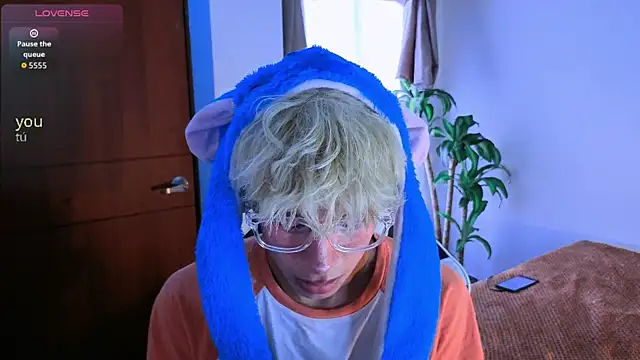 taichi bluy online show from 11-07-25, 07:51