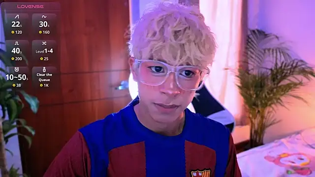 taichi bluy online show from 10-30-25, 05:43