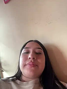 Snapshot of BELLAALEJA chatting on 04-26-26, 06:38 BELLAALEJA online show from 04-26-26, 06:38