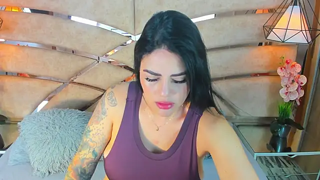 pamemiller1 online show from 10-06-25, 11:22