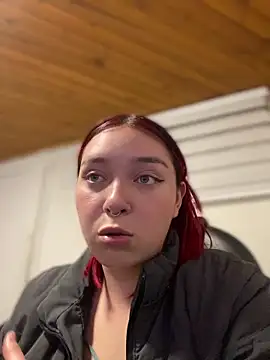 Snapshot of Karen18_boobs chatting on 12-16-25, 02:49 Karen18 boobs online show from 12-16-25, 02:49