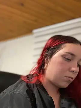 Snapshot of Karen18_boobs chatting on 11-13-25, 01:09 Karen18 boobs online show from 11-13-25, 01:09