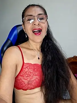 Snapshot of Natasha_50 chatting on 02-05-26, 01:01 Natasha 50 online show from 02-05-26, 01:01