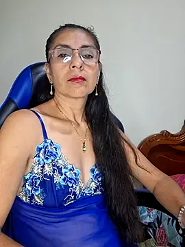 Snapshot of Natasha_50 chatting on 01-18-26, 02:37 Natasha 50 online show from 01-18-26, 02:37