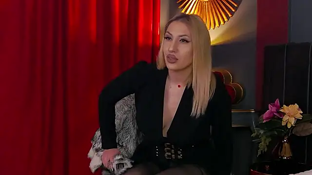 VickiSpice online show from 01-11-26, 08:16