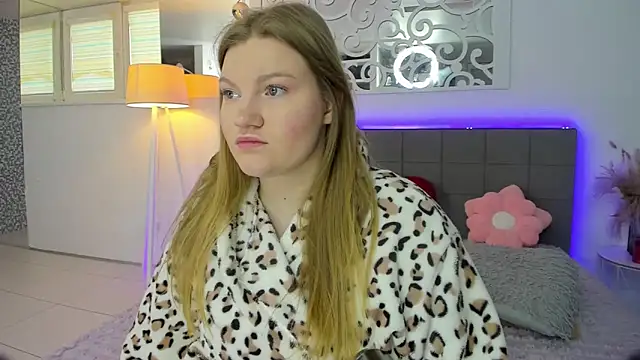 AshleyJoness online show from 03-18-26, 05:32