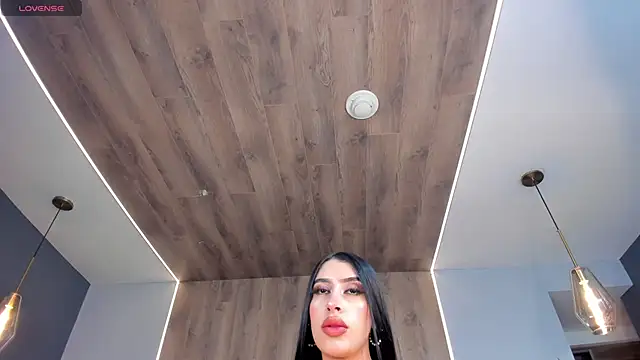 LeahLombardi  online show from 11-27-25, 06:25