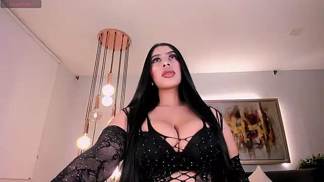 LeahLombardi  online show from 11-15-25, 07:51