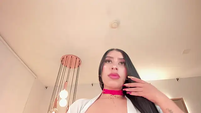 LeahLombardi  online show from 09-28-25, 03:46