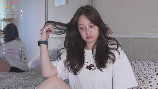 chillgirll online show from 06-12-26, 05:49