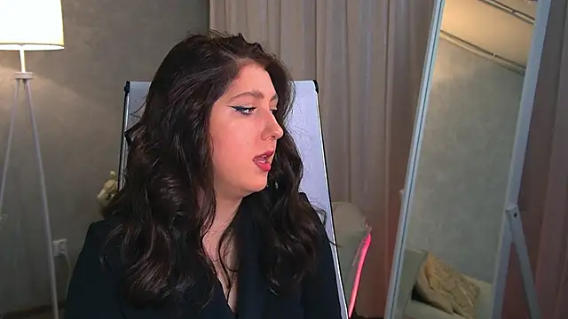 Mary Miiller online show from 10-07-25, 09:32