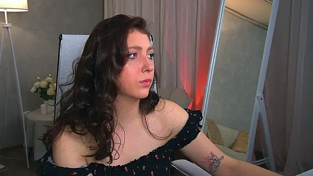 Mary Miiller online show from 10-08-25, 06:37