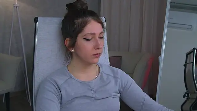 Mary Miiller online show from 11-14-25, 10:19