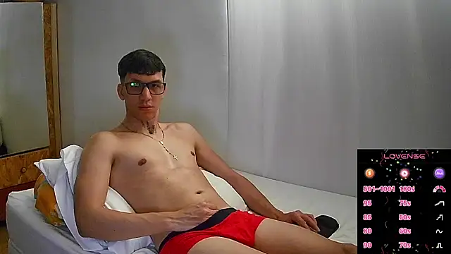 angelicious  online show from 08-06-26, 12:22