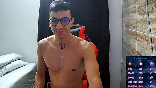 angelicious  online show from 04-10-26, 12:34