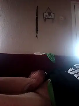 Snapshot of Makis09 chatting on 02-05-26, 06:53 Makis09 online show from 02-05-26, 06:53