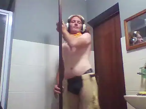 Snapshot of untamedredsnake chatting on 03-03-26, 10:06 untamedredsnake online show from 03-03-26, 10:06