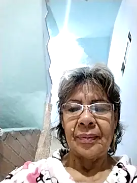 Snapshot of OliviaMorris1 chatting on 05-09-26, 03:15 OliviaMorris1 online show from 05-09-26, 03:15