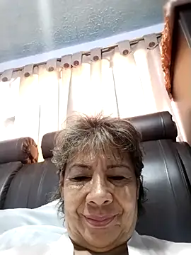 OliviaMorris1 online show from 01-10-26, 03:07