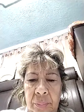 Snapshot of OliviaMorris1 chatting on 05-12-26, 11:05 OliviaMorris1 online show from 05-12-26, 11:05
