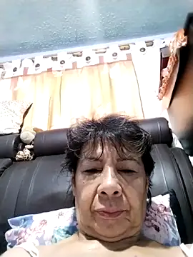 OliviaMorris1 online show from 11-15-25, 03:38