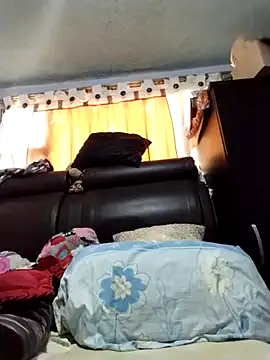 OliviaMorris1 online show from 11-12-25, 02:10