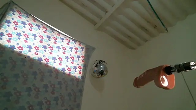 Monserrat Sweet online show from 11-26-25, 08:09