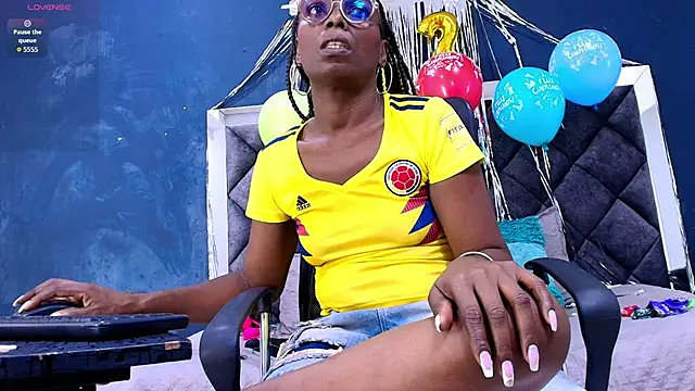 Snapshot of ebony__jheim chatting on 07-07-26, 12:42 ebony jheim online show from 07-07-26, 12:42