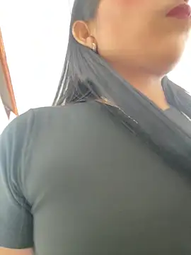 Snapshot of Rosa_25x chatting on 02-24-26, 12:50 Rosa 25x online show from 02-24-26, 12:50