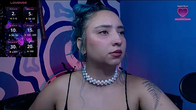 Snapshot of IrisSmil3 chatting on 09-30-25, 03:34 IrisSmil3 online show from 09-30-25, 03:34