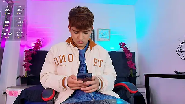 Lucass love online show from 03-09-26, 12:41