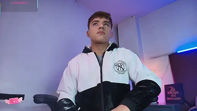 Lucass love online show from 02-07-26, 01:08