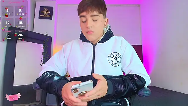 Lucass love online show from 01-07-26, 01:49