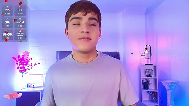 Snapshot of Lucass_love chatting on 05-18-26, 05:40 Lucass love online show from 05-18-26, 05:40