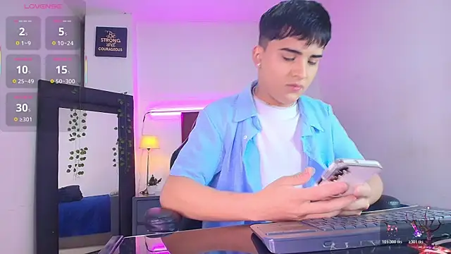 Lucass love online show from 10-29-25, 05:01