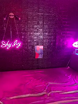 Shy Ivy online show from 11-03-25, 10:46