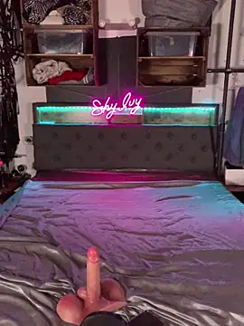 Shy Ivy online show from 10-16-25, 08:50